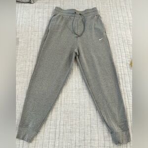 Women's Nike high Waist Joggers Sz M